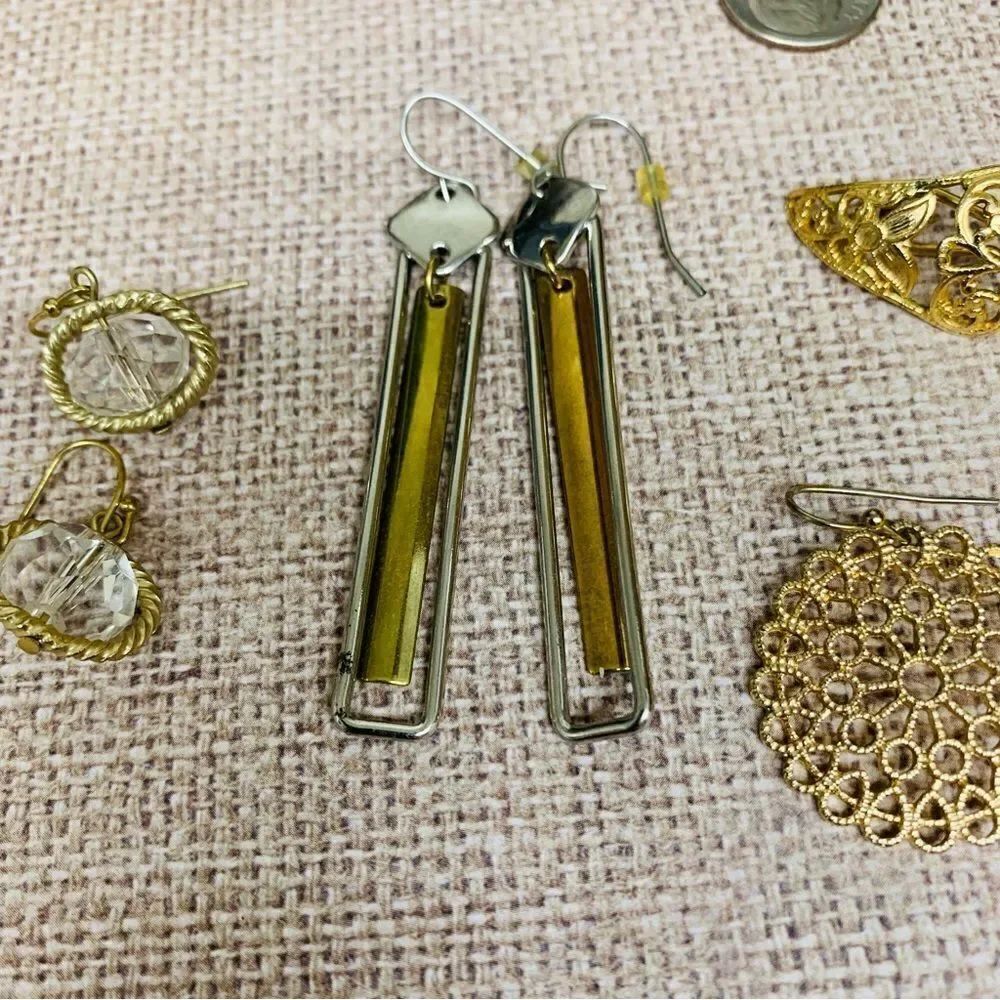 Earring Bundle‎  - Picture 3 of 5